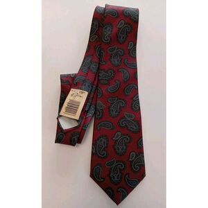 Oscar de la Renta Couture ‎ Paisley Floral Red Imported 100% Silk USA Tie New